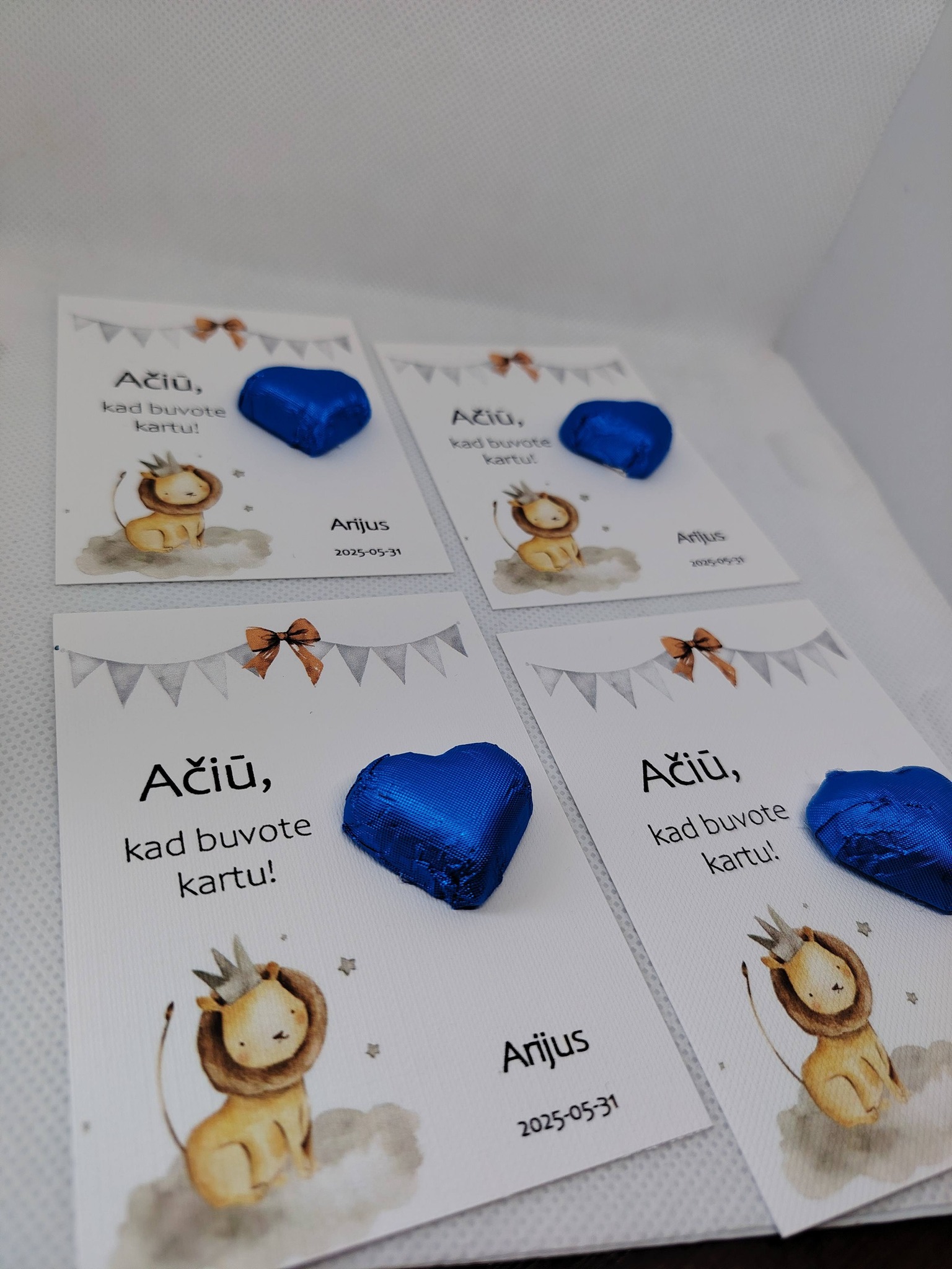 Padėkos kortelė su šokoladine širdele ARIJUS
