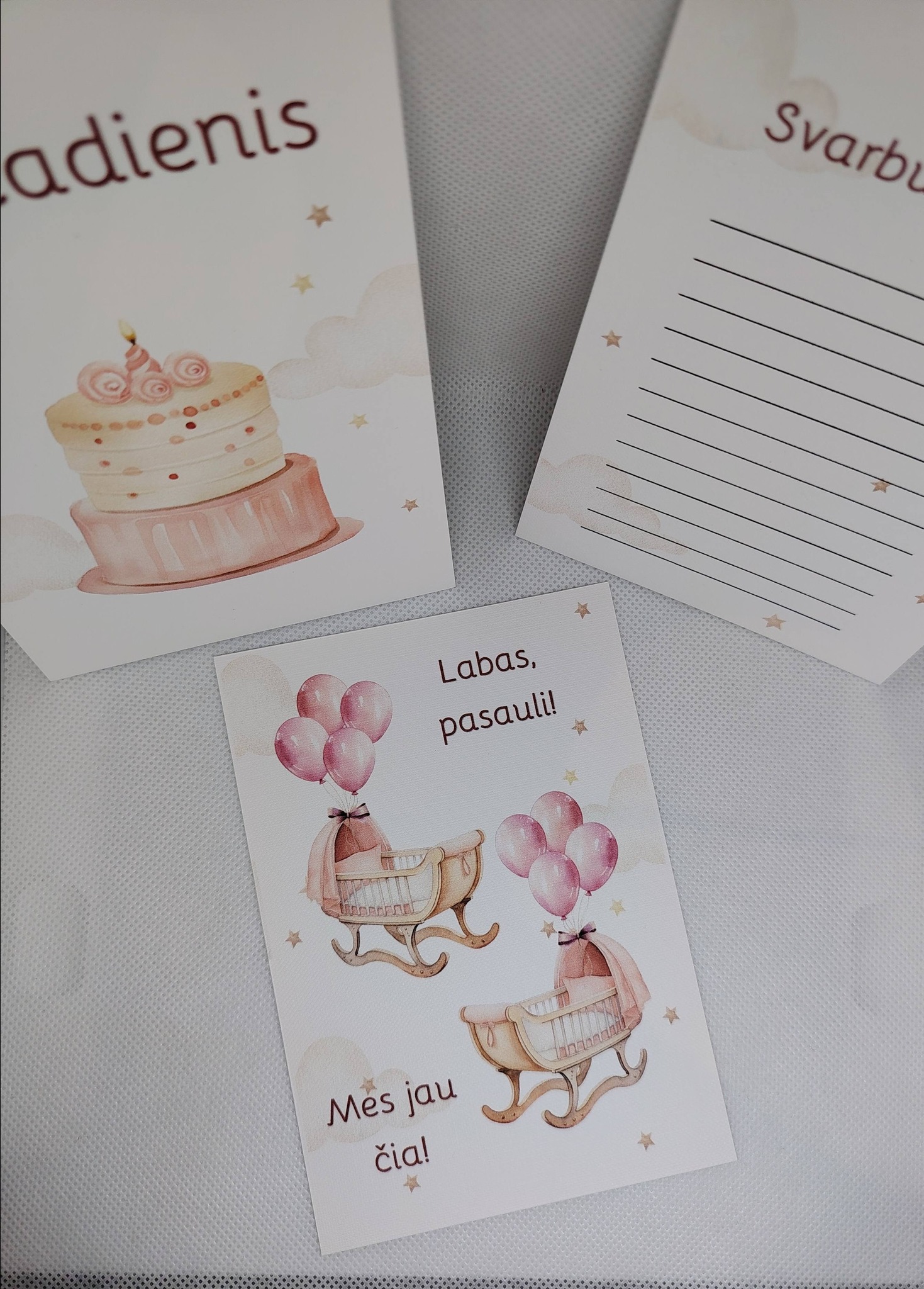 Kūdikio mėnesių kortelės Dvynukėms